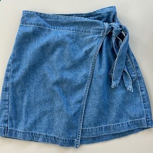 American Eagle denim faux wrap skirt size XS.